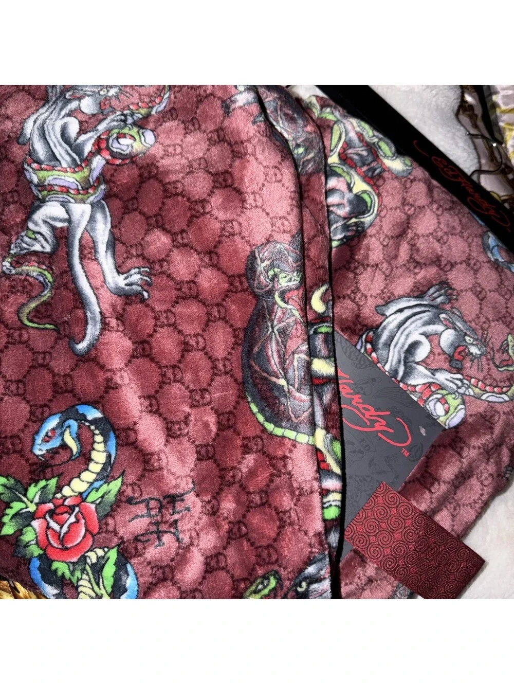 Ed Hardy Fleece Oversized Throw Blanket Burgundy ED LINE PRINT 50 X 70 NEW